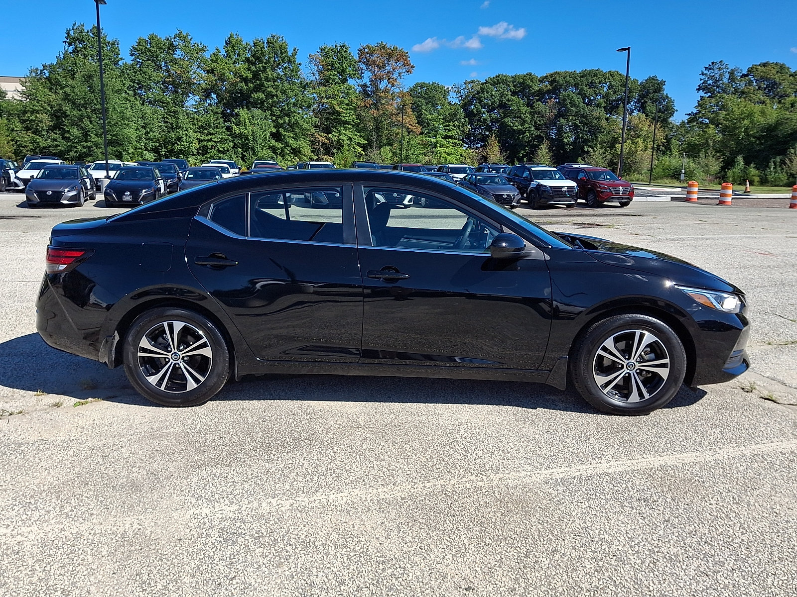 Certified 2023 Nissan Sentra SV w/ All-Weather Package FWD image 8
