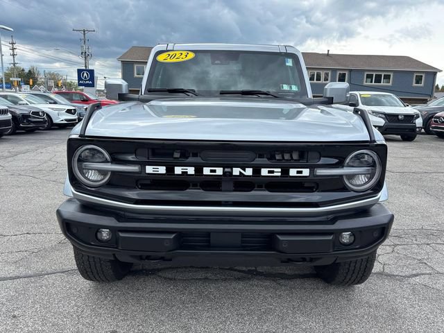 Used 2023 Ford Bronco Outer Banks AWD/4WD image 3