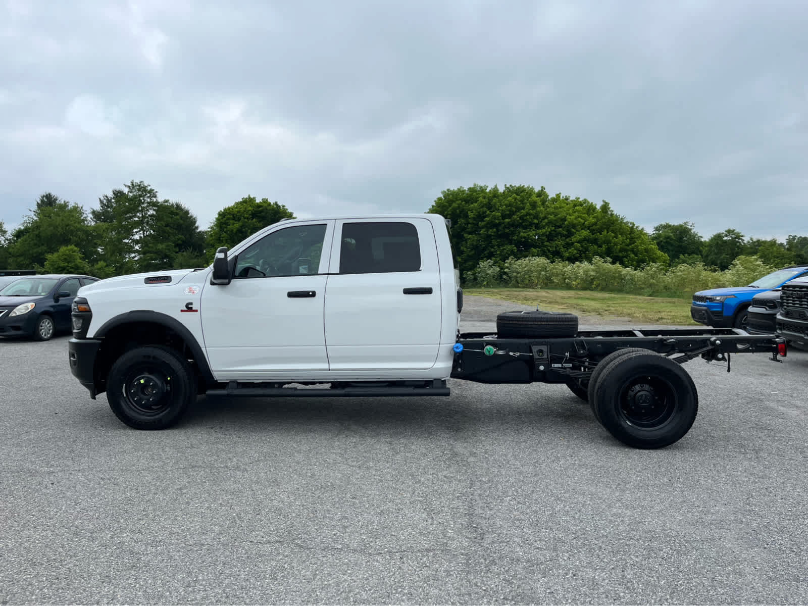 New 2026 RAM 3500 Tradesman AWD/4WD image 7