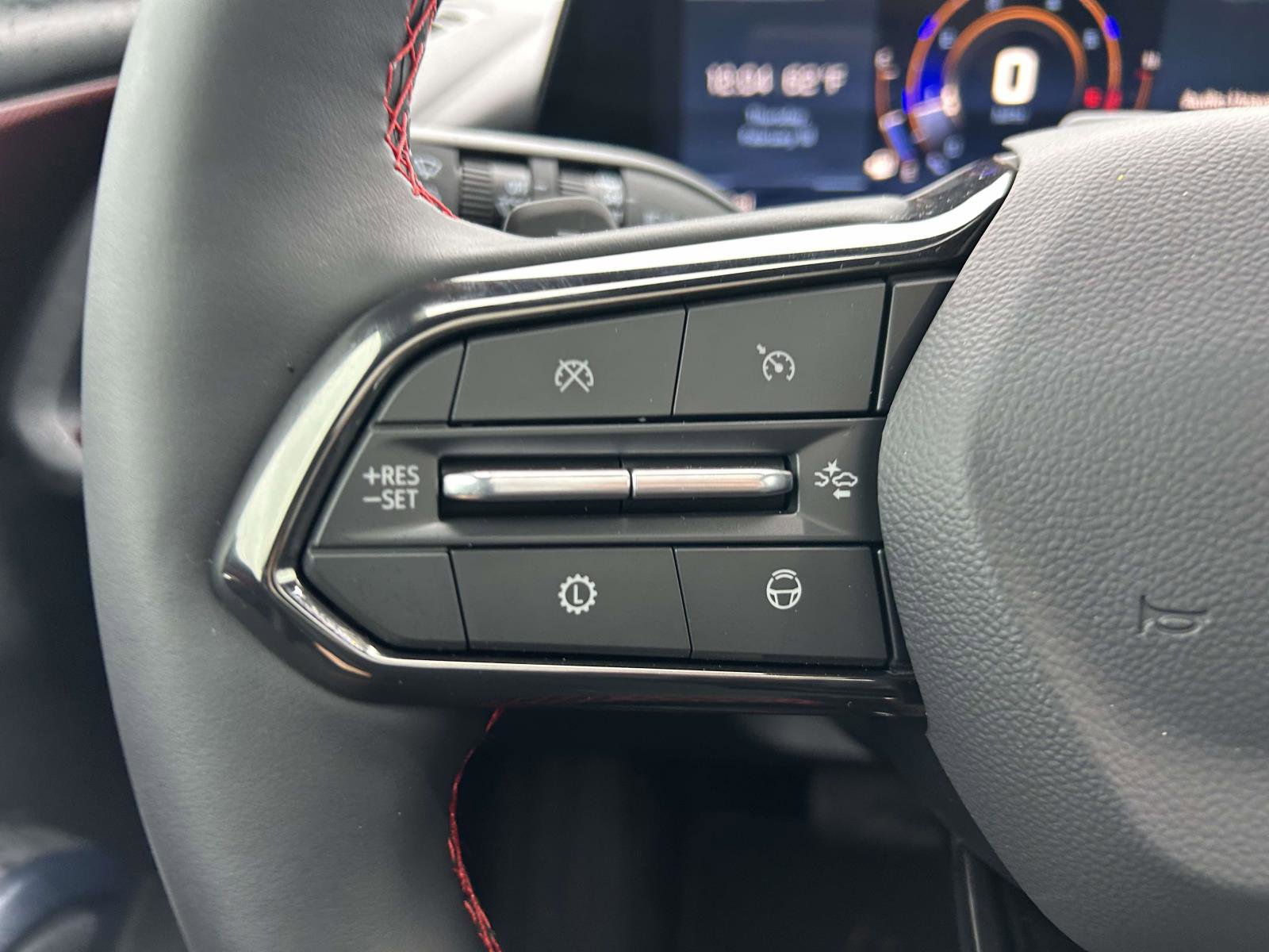 New 2026 Chevrolet Traverse RS image 22