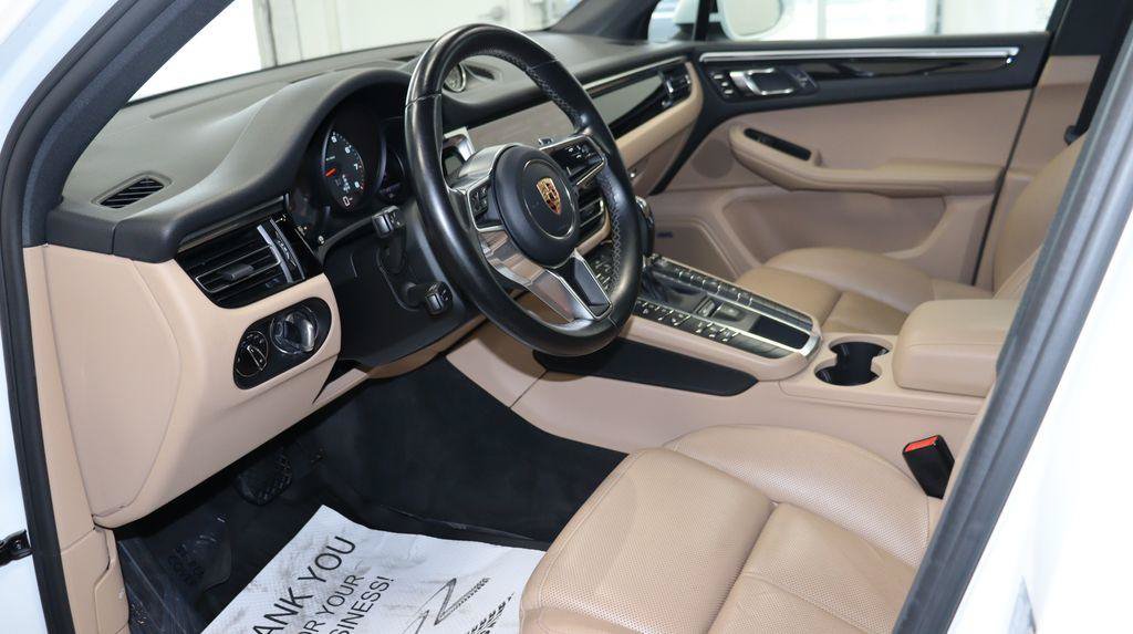 Used 2019 Porsche Macan AWD/4WD image 21