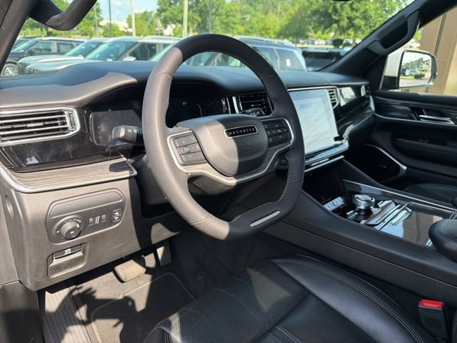 Used 2022 Jeep Wagoneer Series II AWD/4WD image 10