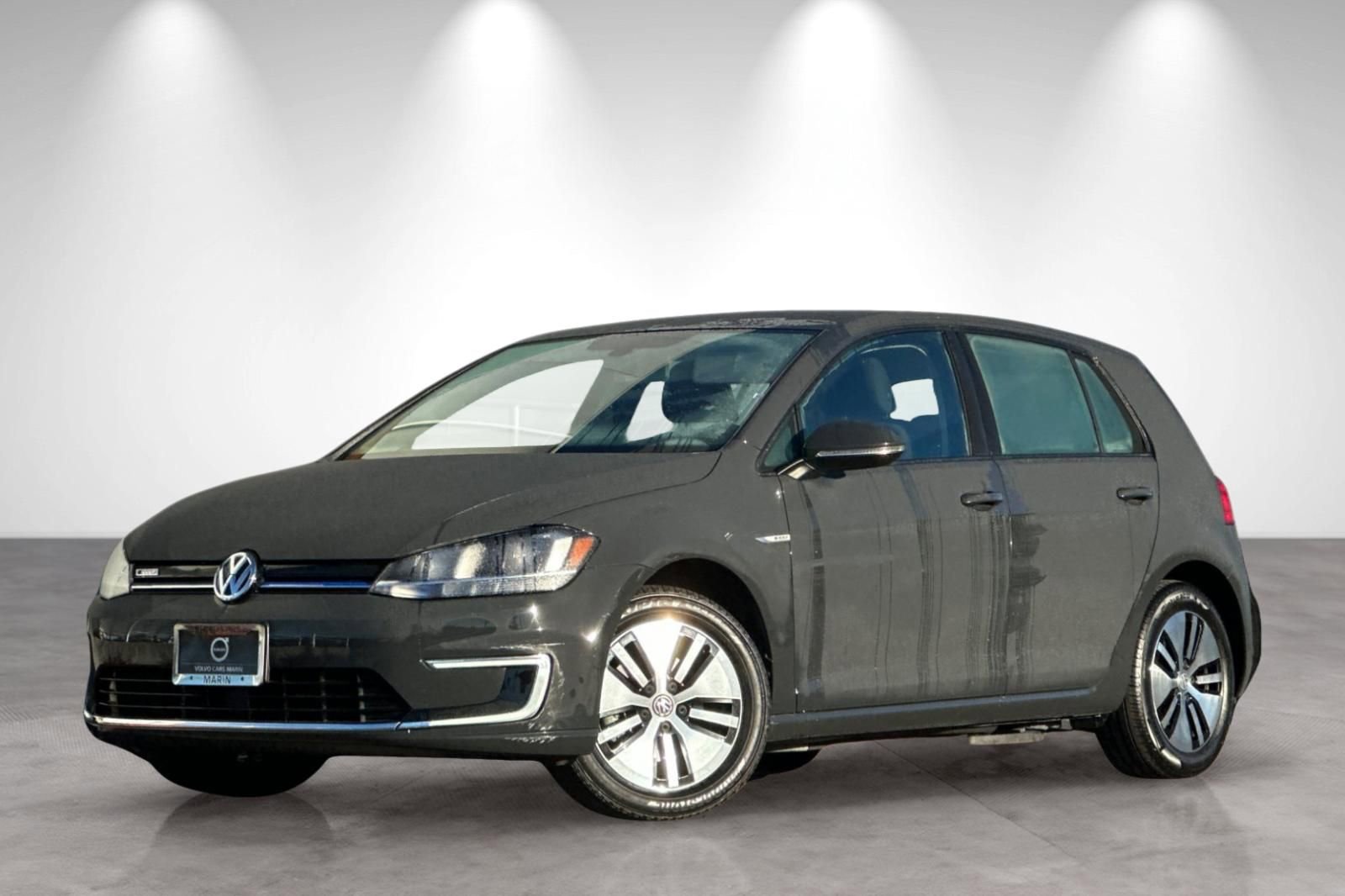 Used 2019 Volkswagen e-Golf SE w/ Driver Assistance Package