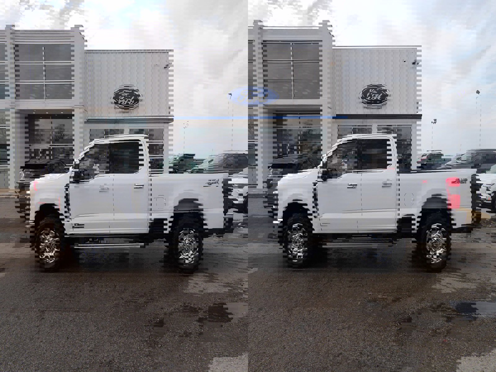 New 2025 Ford F250 Lariat w/ Chrome Package image 37