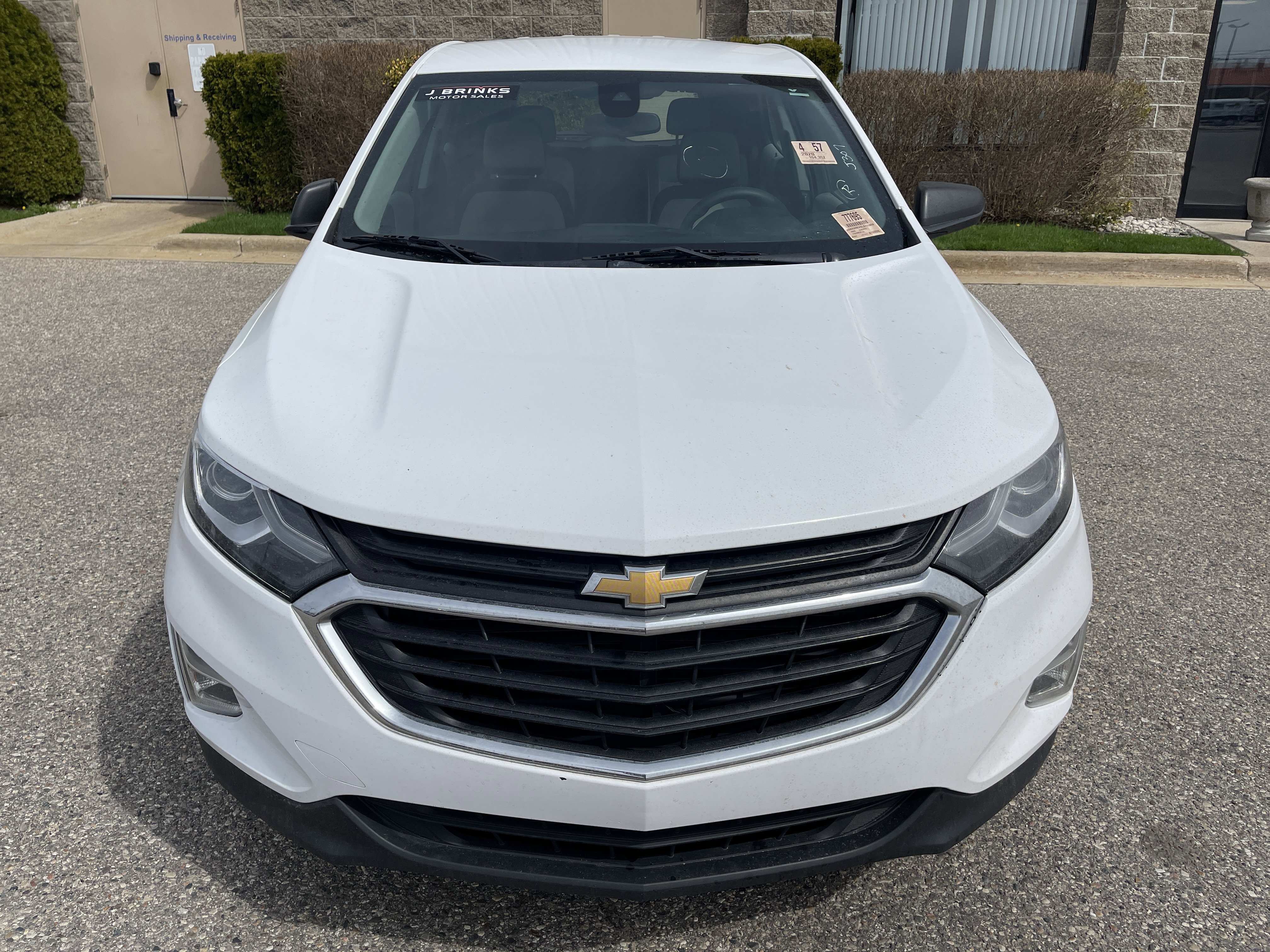 Used 2020 Chevrolet Equinox LS w/ LPO, Floor Liner Package FWD image 9