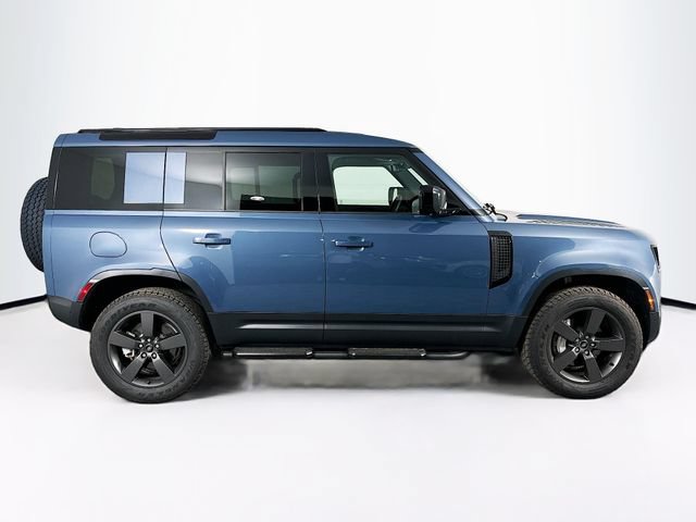 New 2025 Land Rover Defender 110 S AWD/4WD image 4