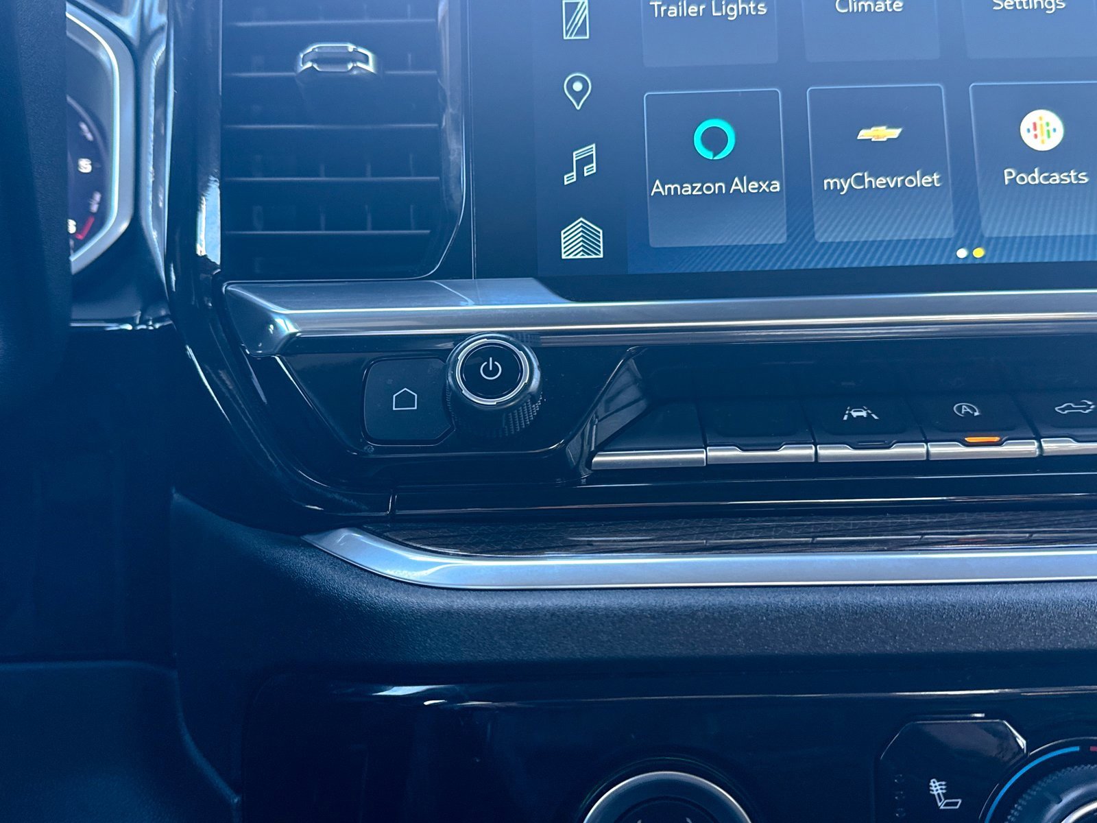 Used 2022 Chevrolet Silverado 1500 LT image 29