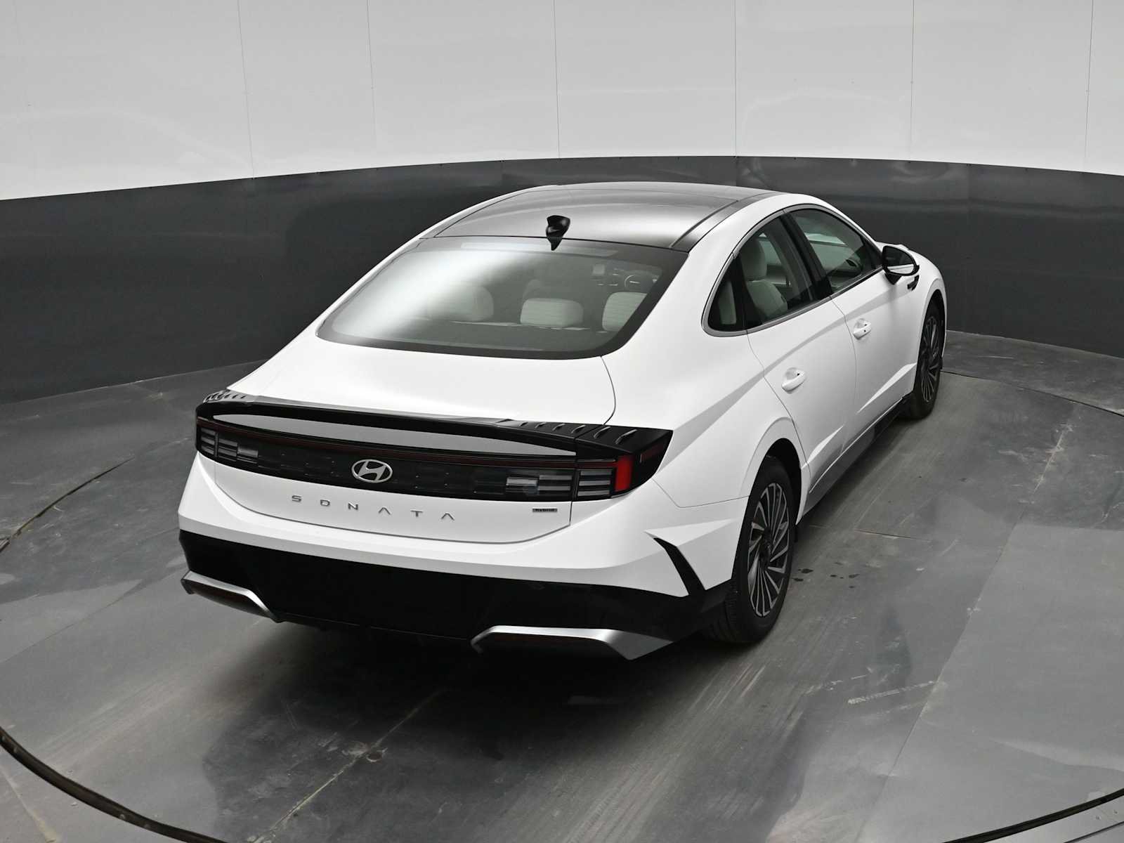 New 2026 Hyundai Sonata SEL FWD image 31