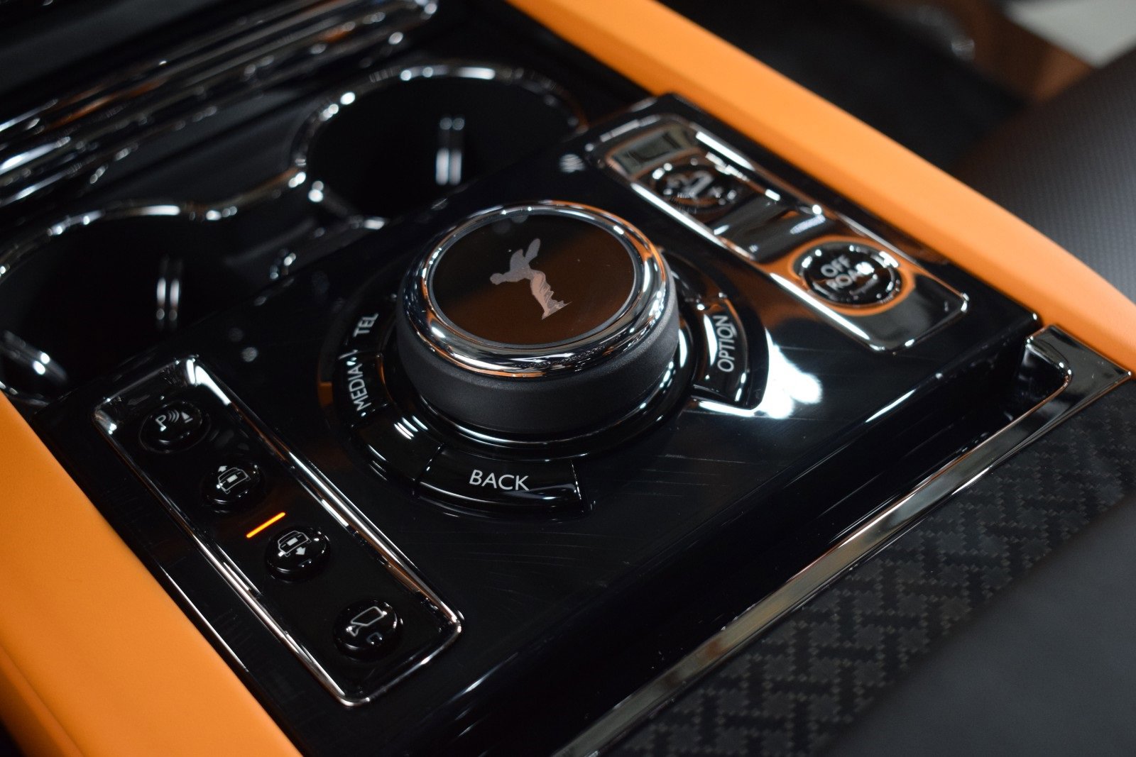 New 2026 Rolls-Royce Cullinan Black Badge image 35