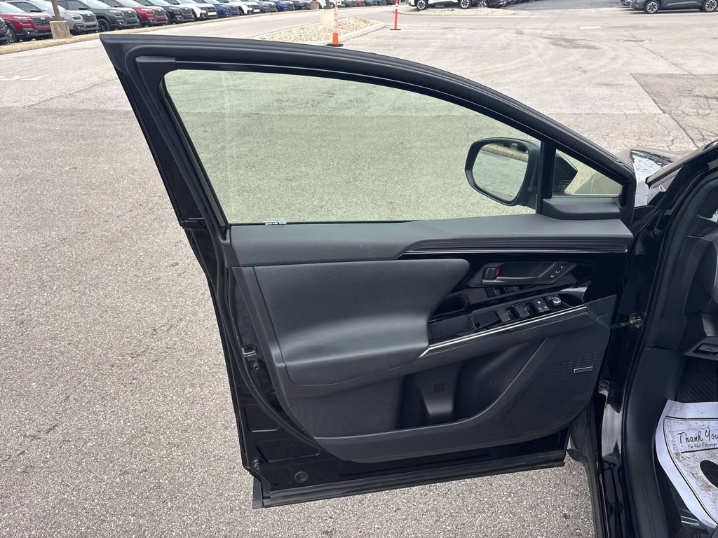 Certified 2023 Subaru Solterra AWD image 18