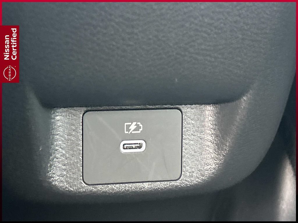 Certified 2024 Nissan Versa SR w/ Electronics Package FWD image 20