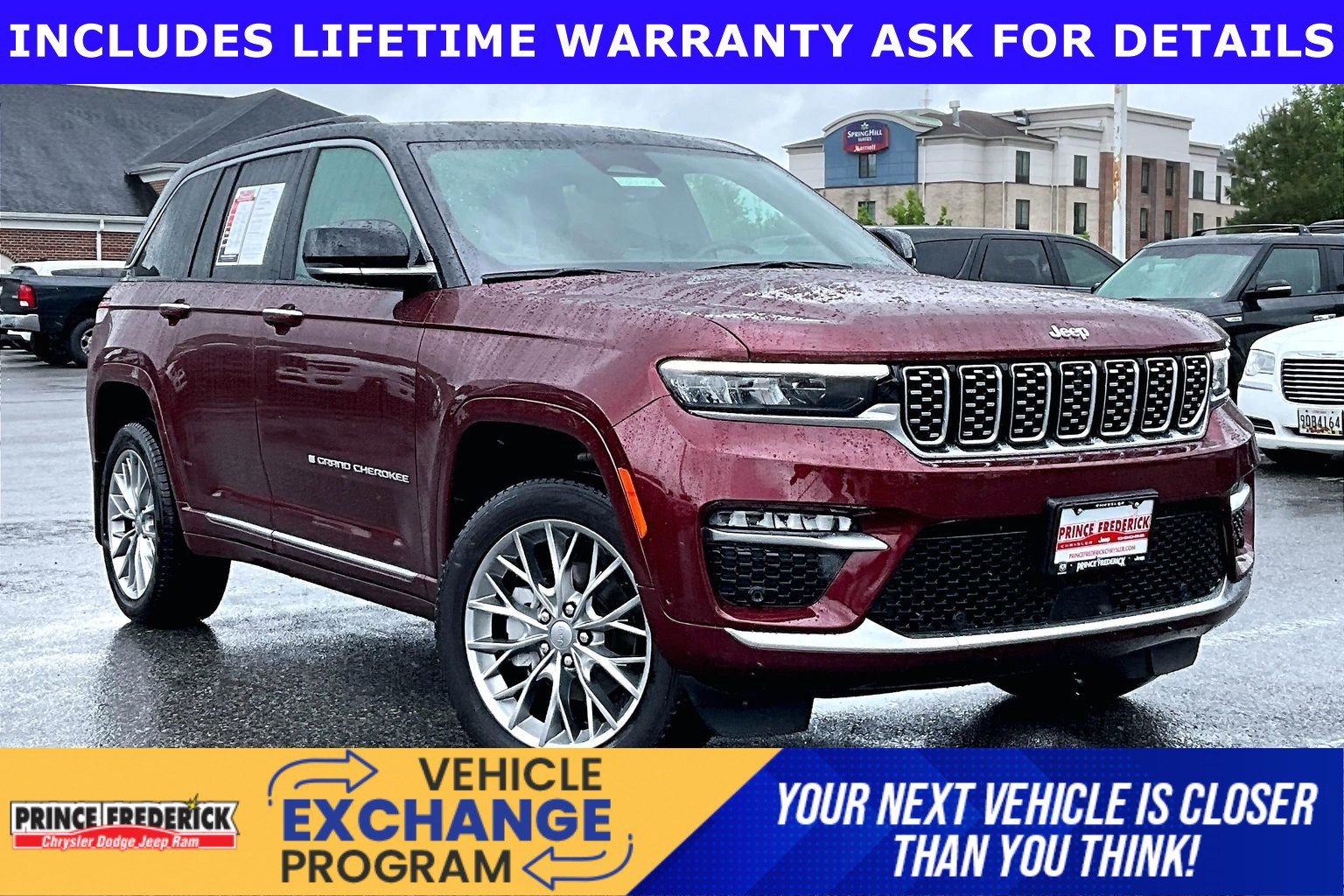 Used 2025 Jeep Grand Cherokee Summit w/ MOPAR Finishing Package AWD/4WD image 1