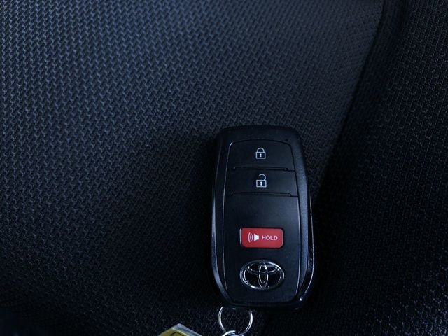 Certified 2025 Toyota 4Runner TRD Off-Road image 33