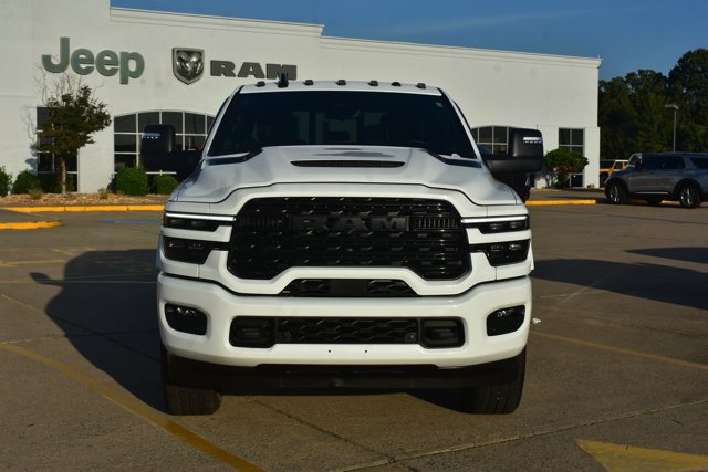 Used 2025 RAM 2500 Limited AWD/4WD image 2