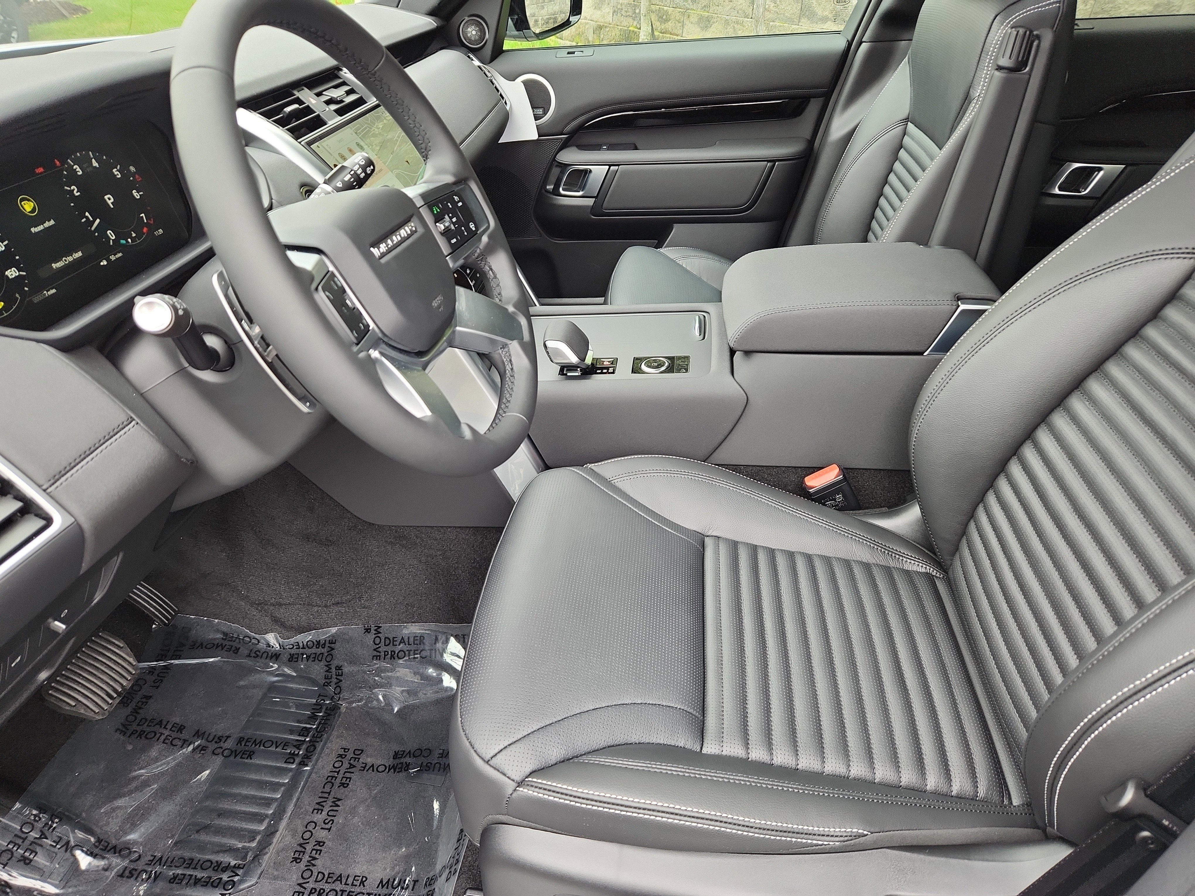 New 2025 Land Rover Discovery S image 23