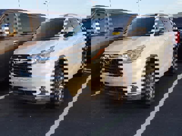 Used 2015 Toyota Highlander XLE