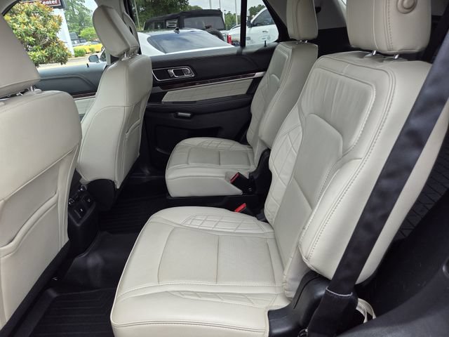 Used 2018 Ford Explorer Platinum AWD/4WD image 19