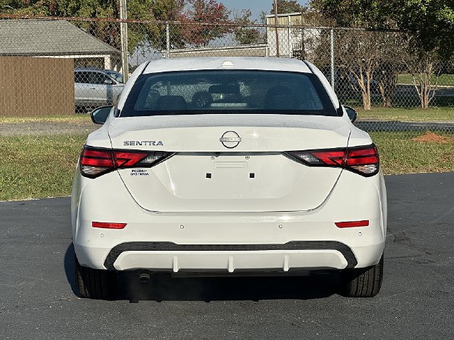 Used 2025 Nissan Sentra SV FWD image 6