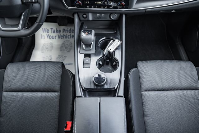 Used 2026 Nissan Rogue SV image 32