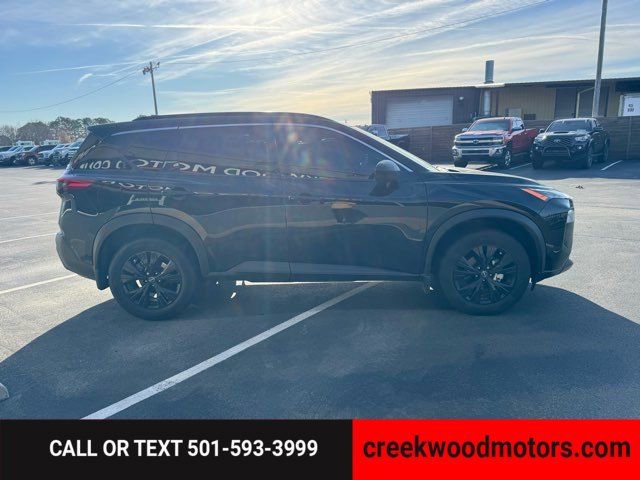 Used 2023 Nissan Rogue SV w/ SV Premium B Package image 7