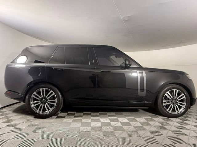 Used 2023 Land Rover Range Rover SE AWD/4WD image 9