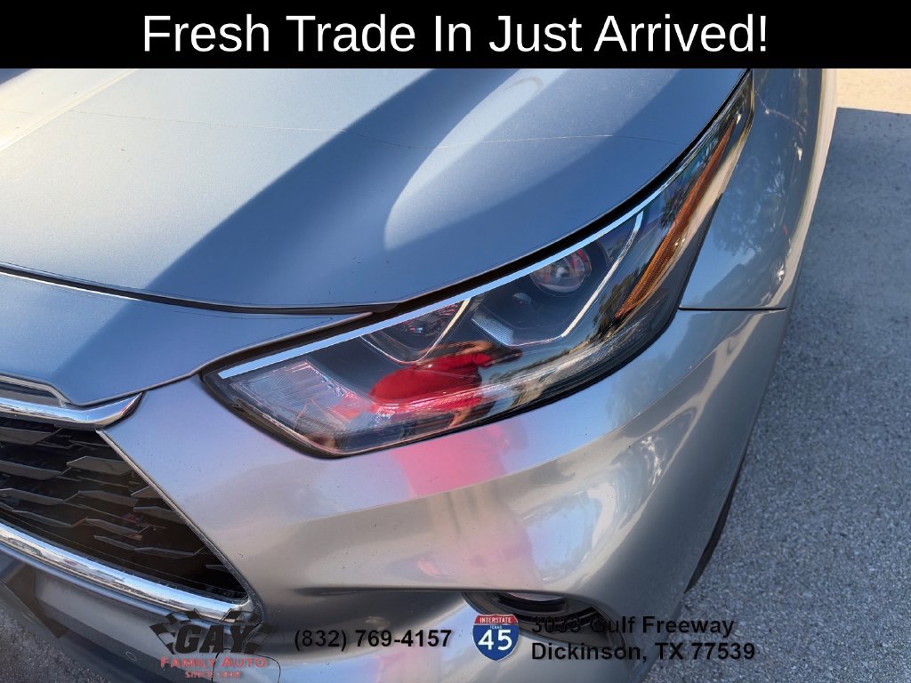 Used 2021 Toyota Highlander Limited FWD image 4