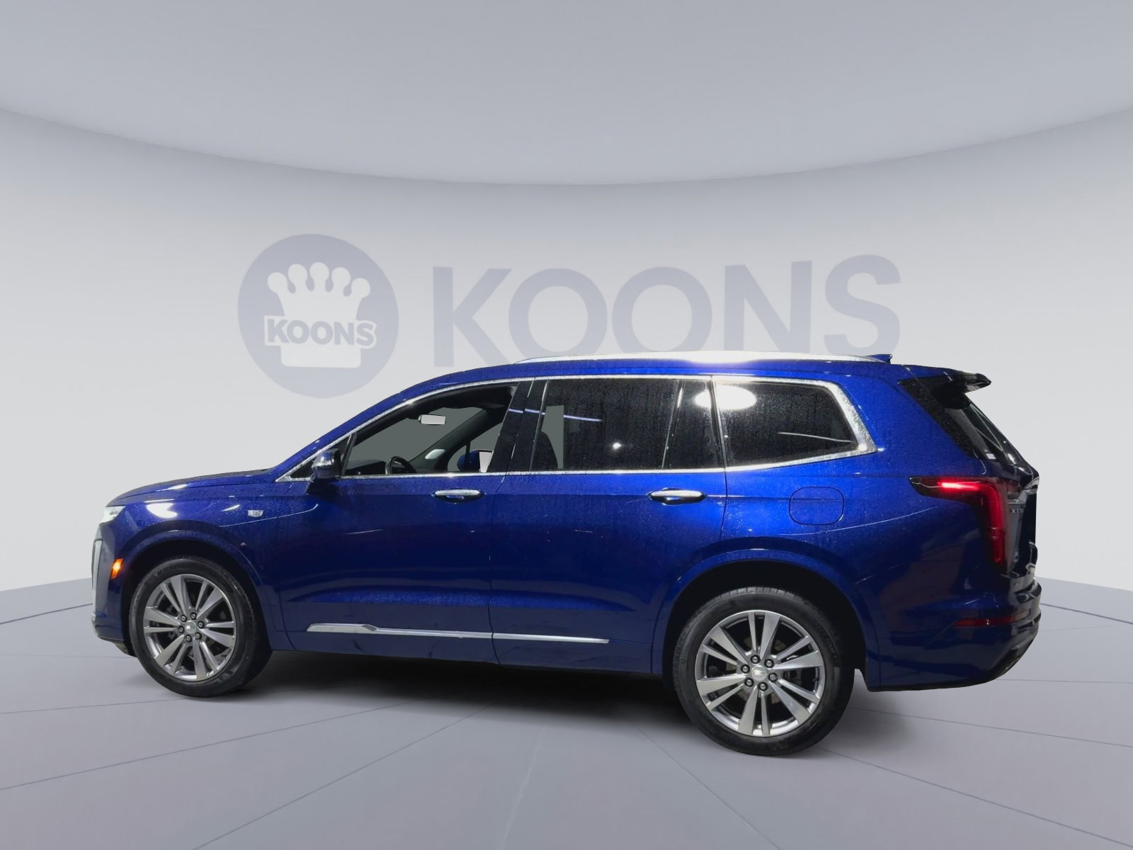 Used 2023 Cadillac XT6 Premium Luxury image 8