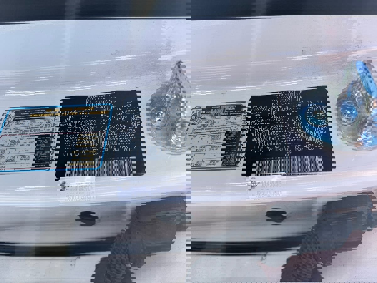 Used 2024 Kia Telluride EX w/ EX Captain's Chair Package image 22