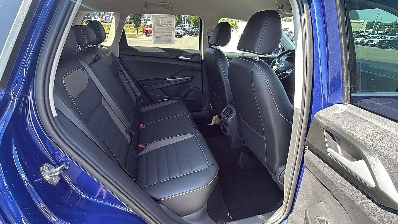 Used 2022 Volkswagen Taos SEL AWD/4WD image 19