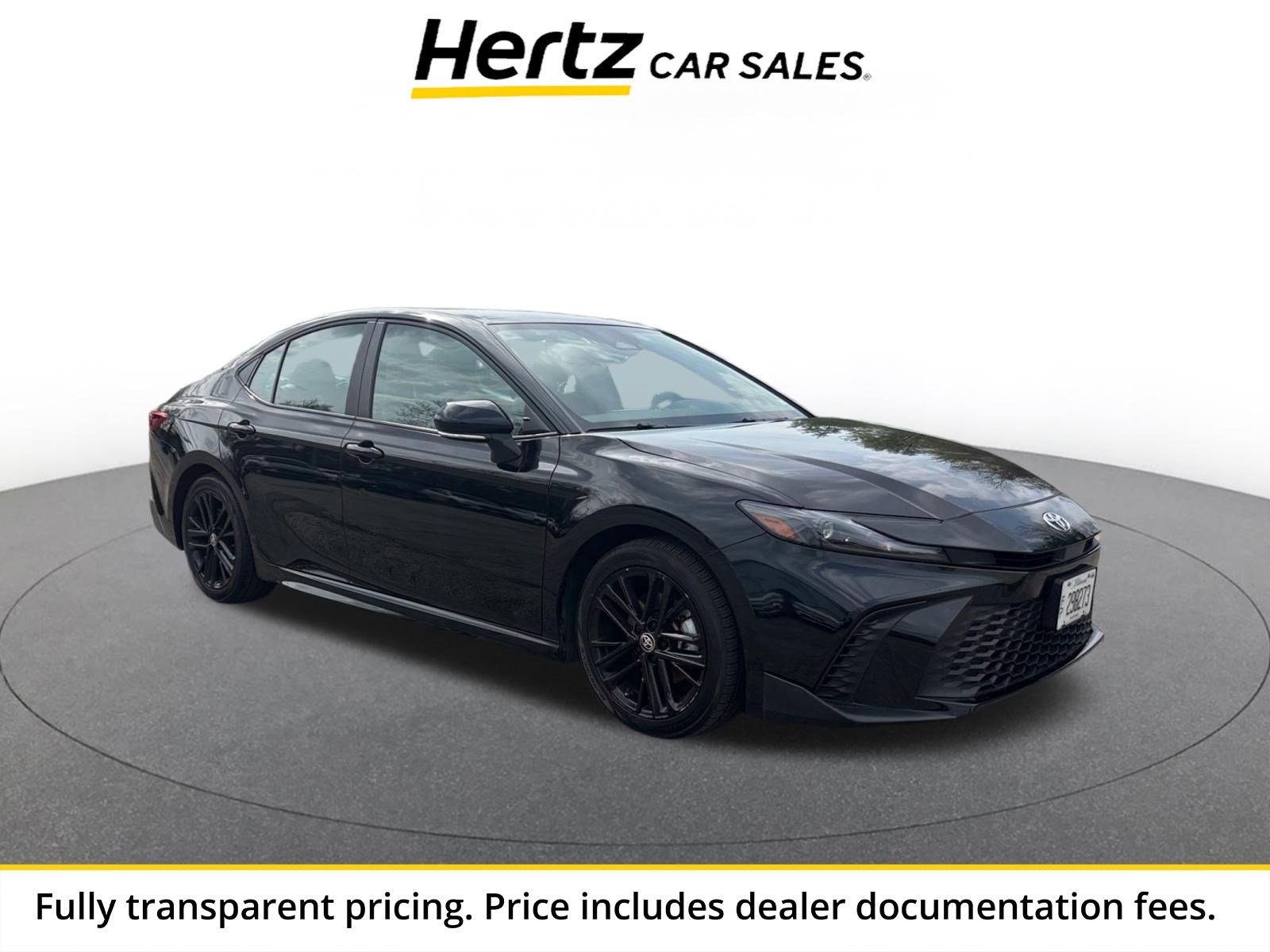 Used 2025 Toyota Camry SE FWD image 1