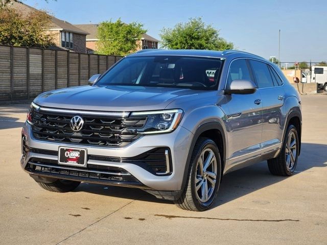 Used 2024 Volkswagen Atlas Cross Sport SEL R-Line image 12