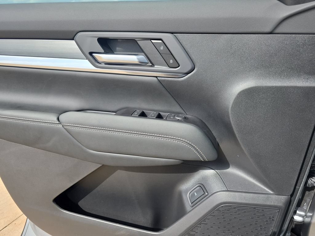 New 2027 GMC Terrain Elevation w/ Elevation Premium Package FWD image 27
