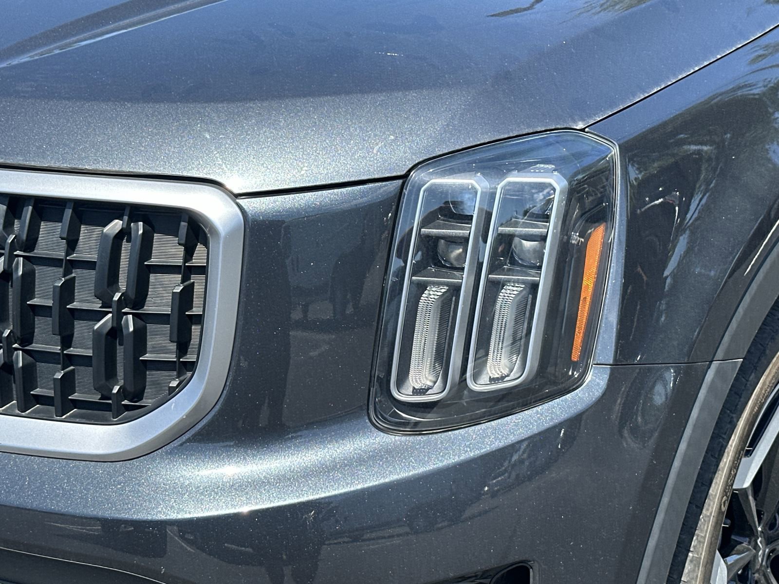 Used 2023 Kia Telluride EX AWD/4WD image 11