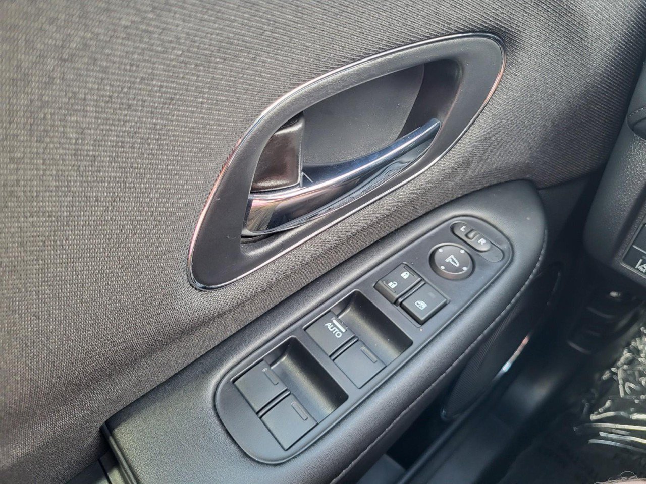 Certified 2022 Honda HR-V EX image 21
