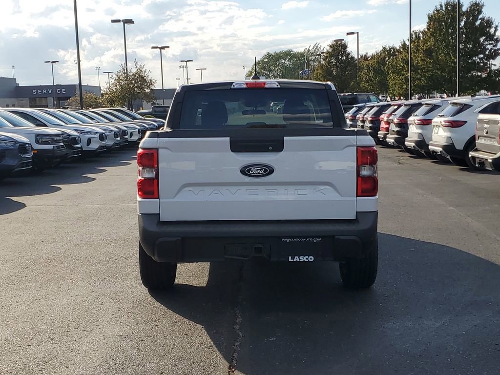 New 2025 Ford Maverick XLT w/ XLT Luxury Package image 5