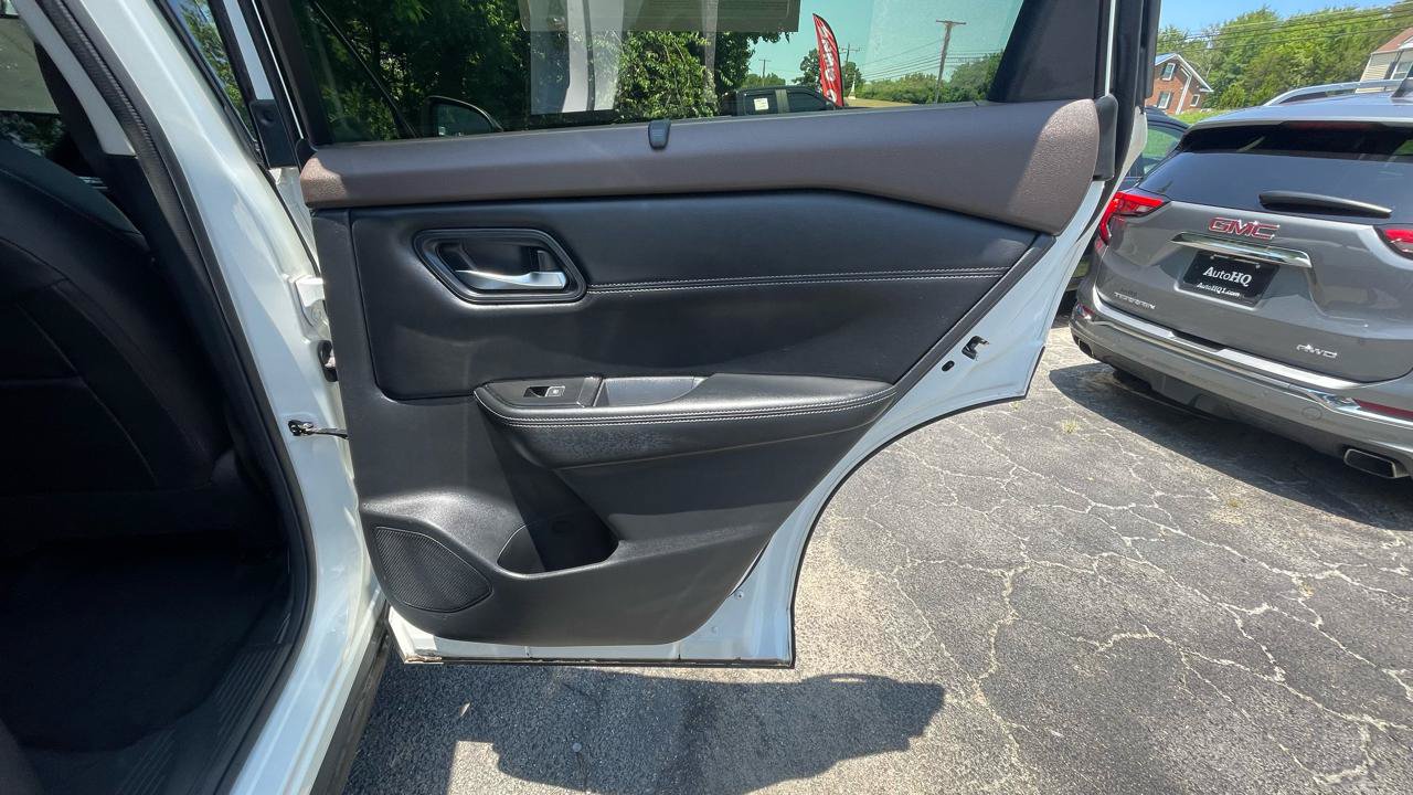 Used 2023 Nissan Rogue SL w/ SL Premium Package AWD/4WD image 24