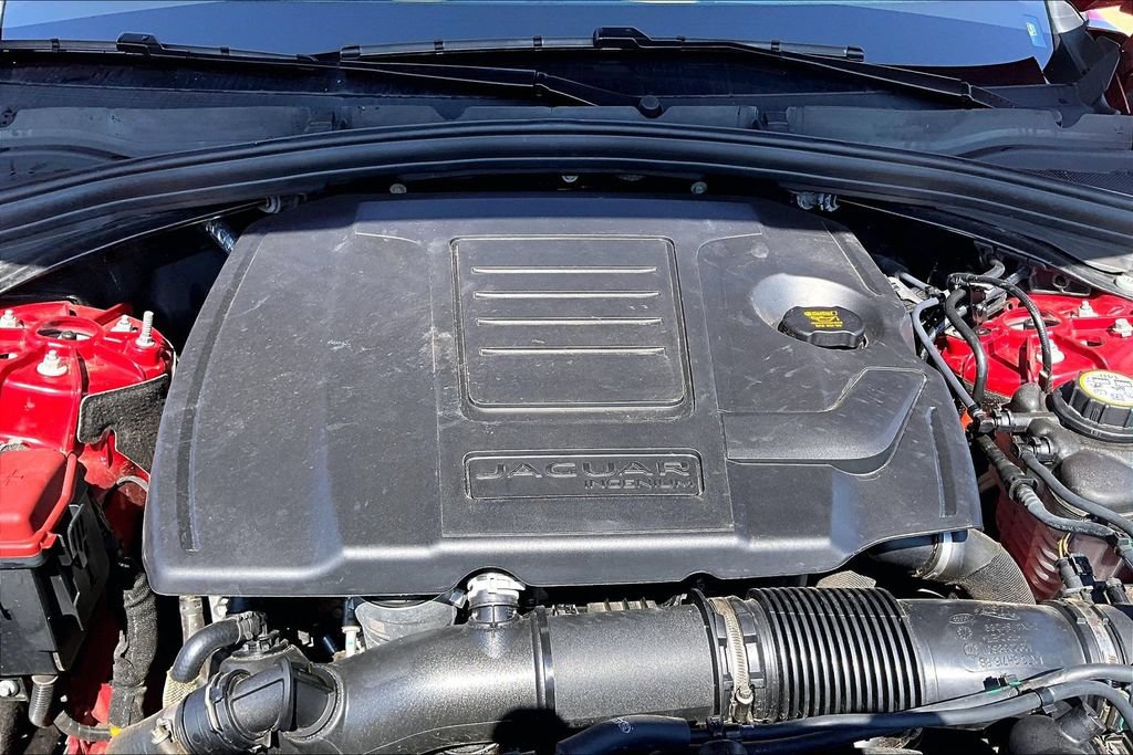 Used 2025 Jaguar F-PACE R-Dynamic S AWD/4WD image 9