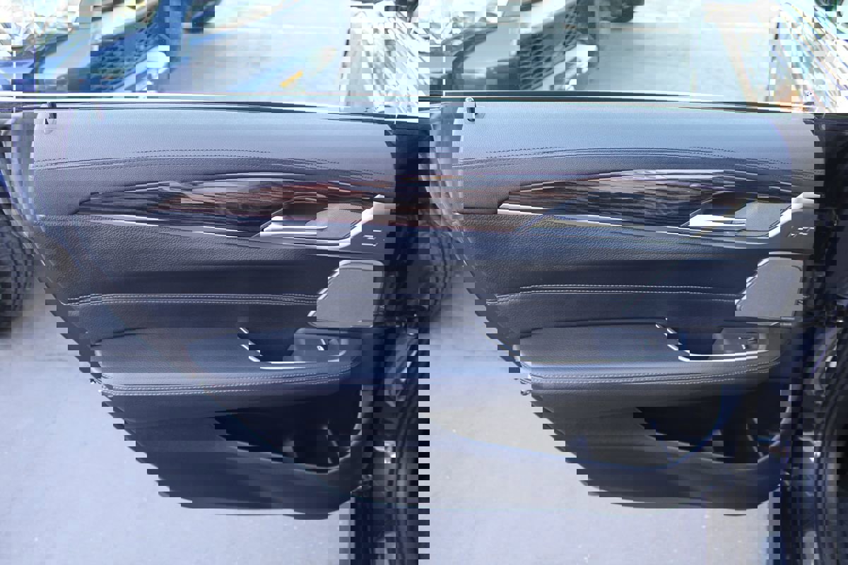 Used 2018 BMW 640i Gran Turismo xDrive image 27