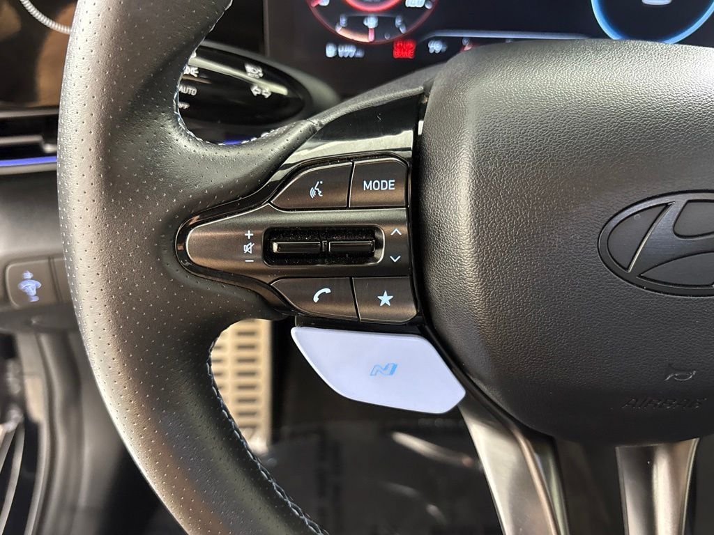 Used 2025 Hyundai Elantra N FWD image 32