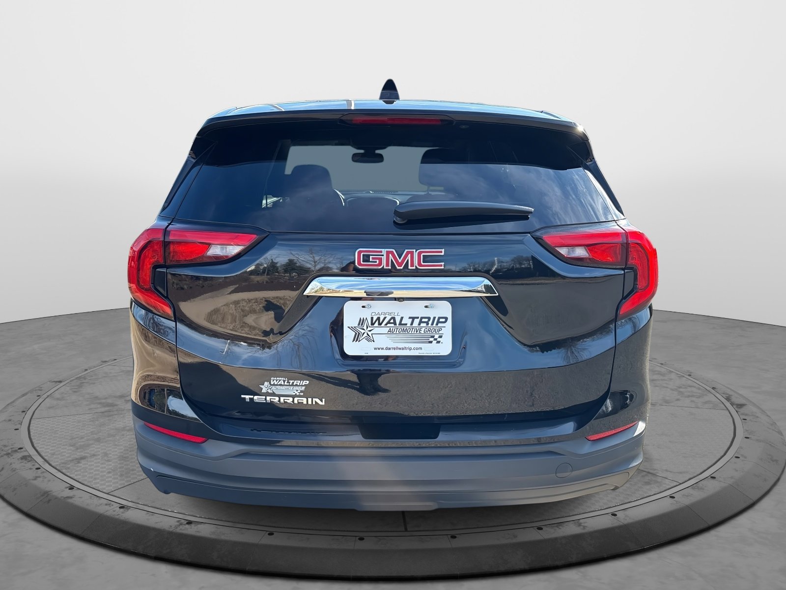 Used 2018 GMC Terrain SLE image 7