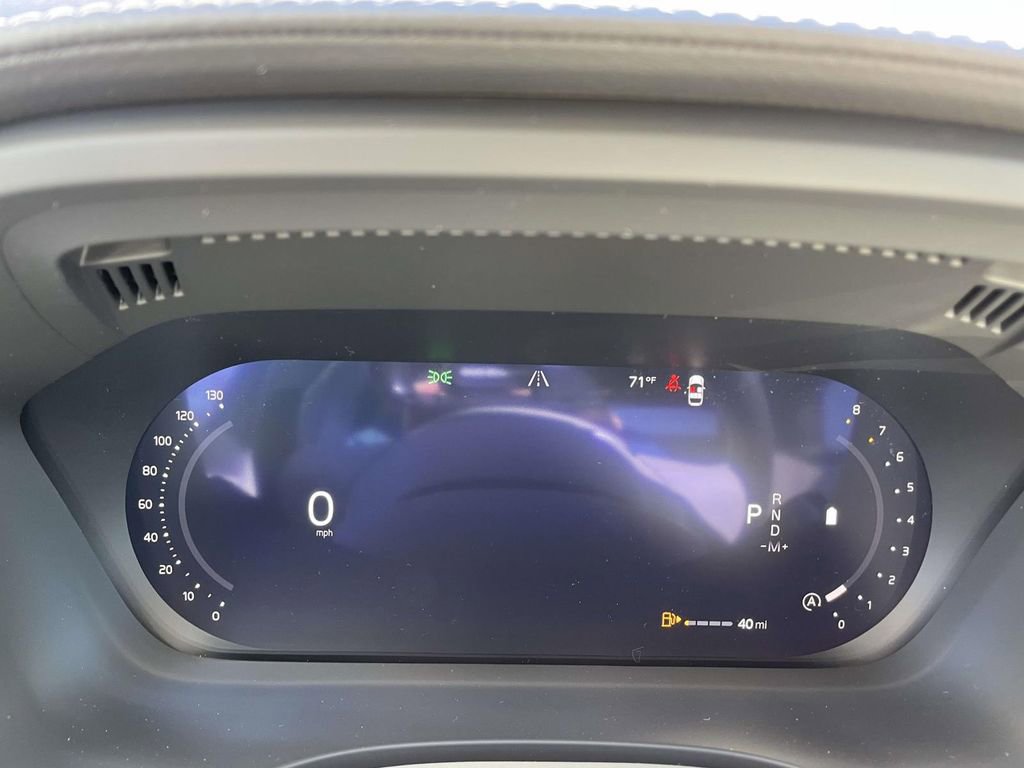 New 2026 Volvo XC60 B5 Ultra w/ Protection Package Premier image 12