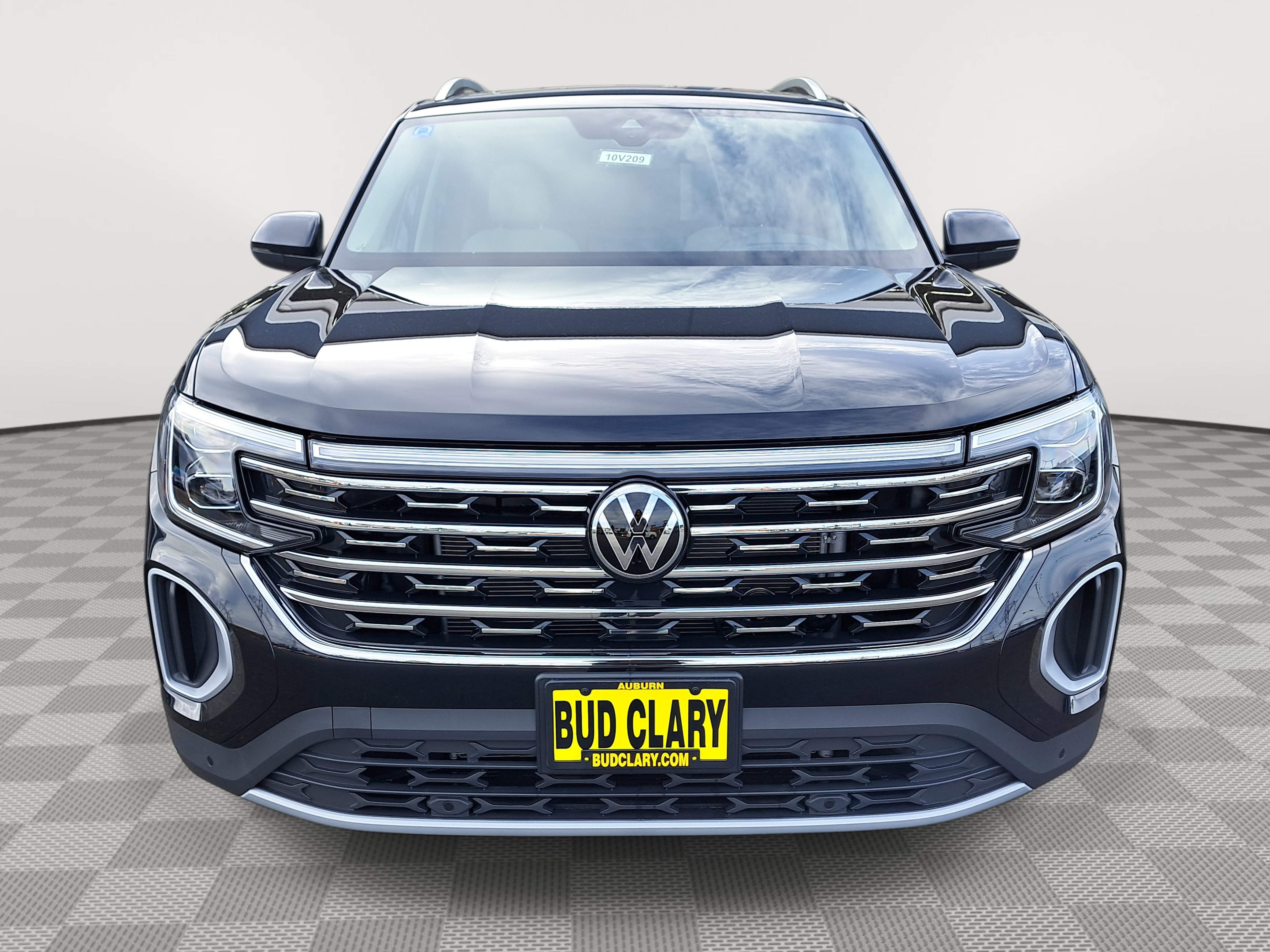 New 2025 Volkswagen Atlas SEL image 3