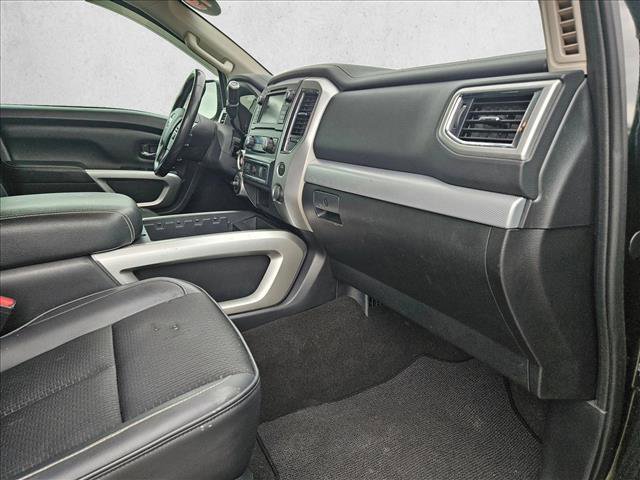 Used 2019 Nissan Titan PRO-4X AWD/4WD image 19