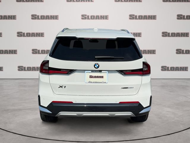 Used 2023 BMW X1 xDrive28i w/ Convenience Package AWD/4WD image 4