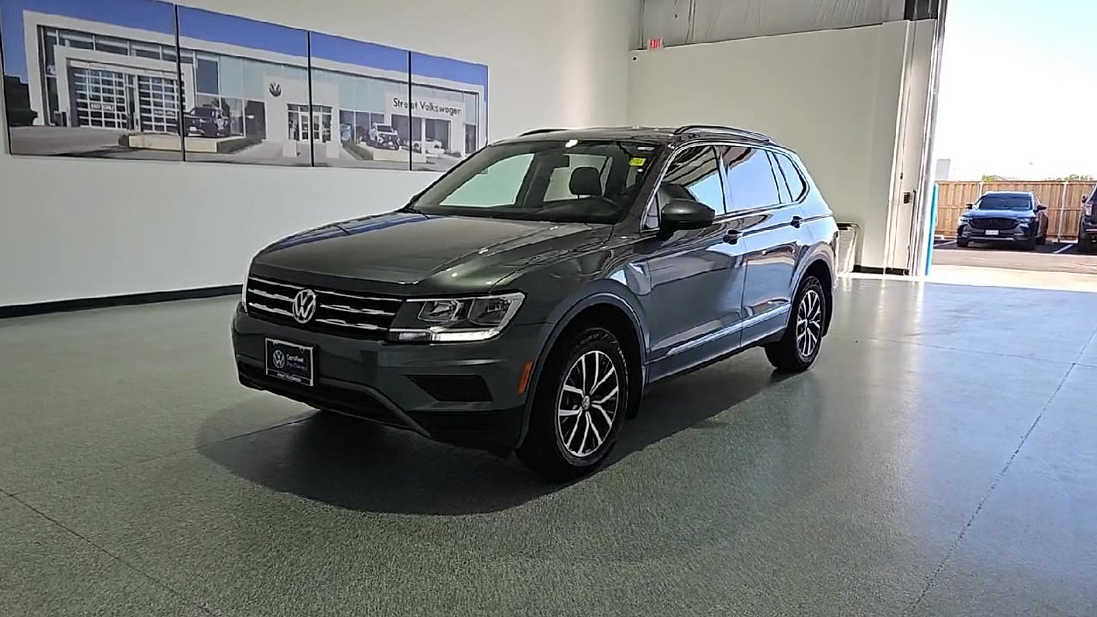 Certified 2020 Volkswagen Tiguan SE FWD image 4