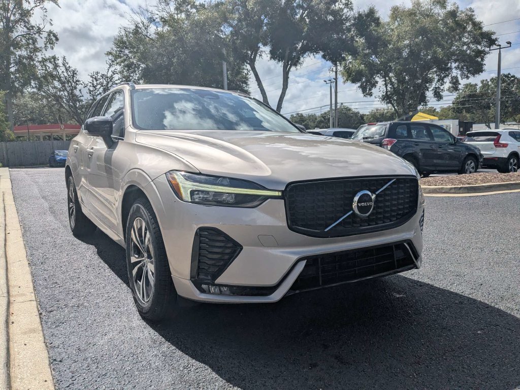 Certified 2024 Volvo XC60 B5 Core AWD/4WD image 8