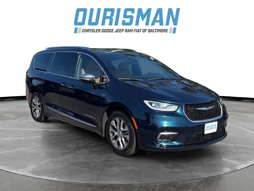 Used 2023 Chrysler Pacifica Pinnacle
