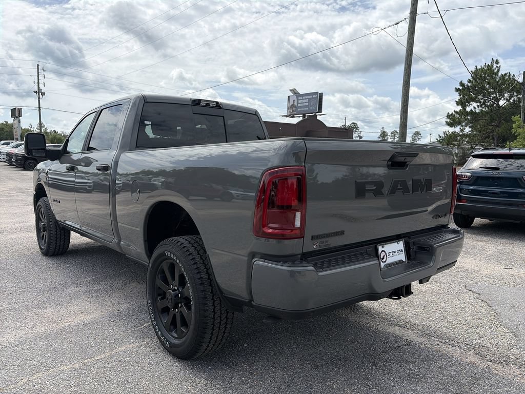 New 2026 RAM 2500 Big Horn AWD/4WD image 4