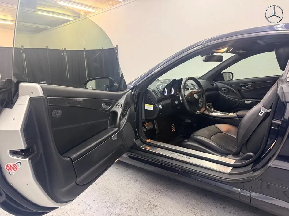 Used 2011 Mercedes-Benz SL 63 AMG image 18