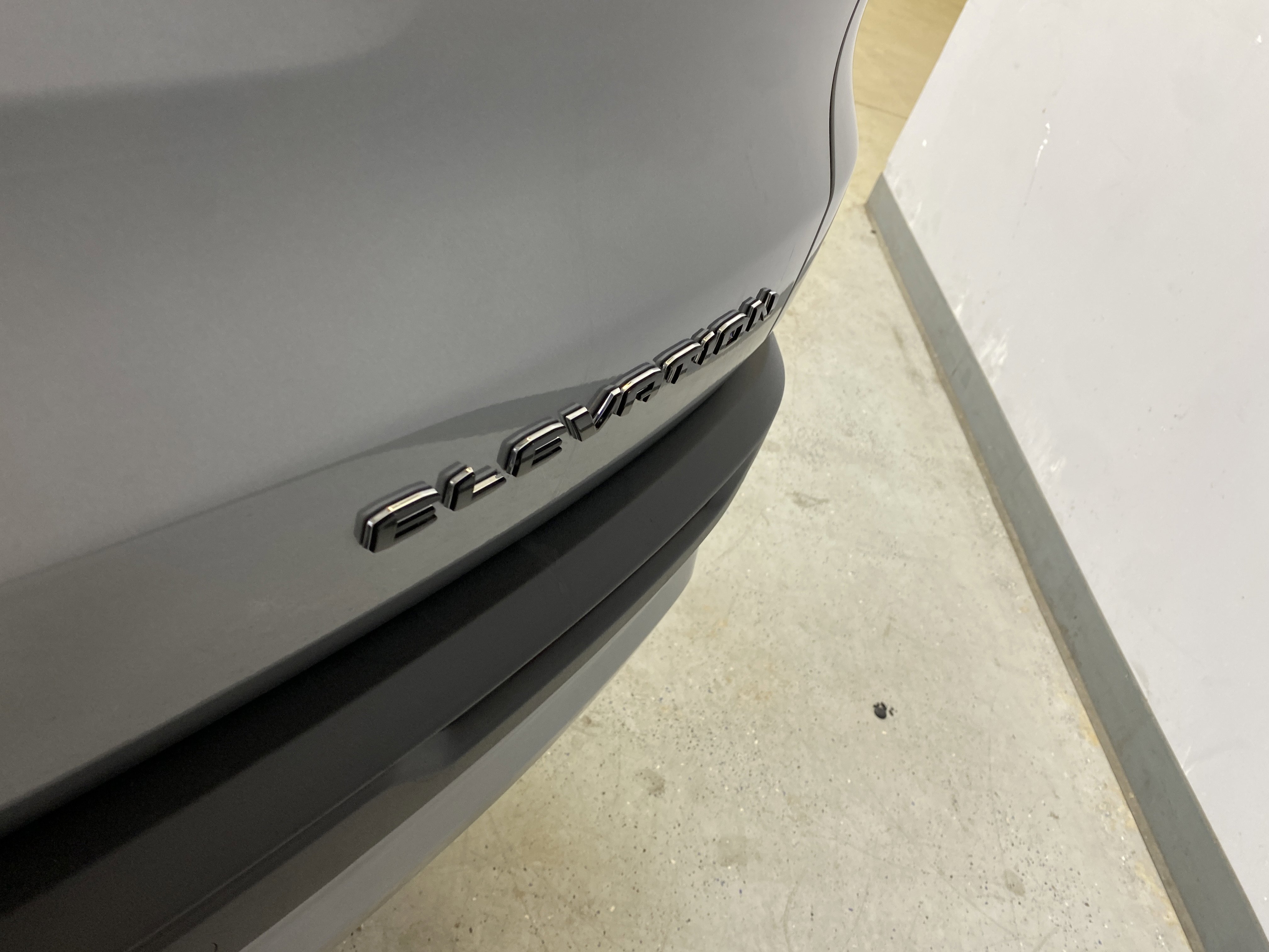 Used 2025 GMC Acadia Elevation image 19